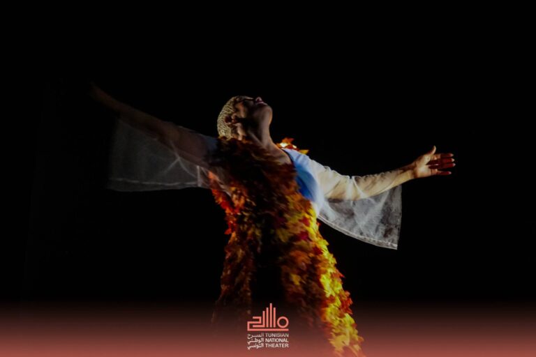 “جرس” لعاصم بالتوهامي :  لكل عصر نوحه القادر على انقاذ البشرية من طوفان الخطيئة والقبح